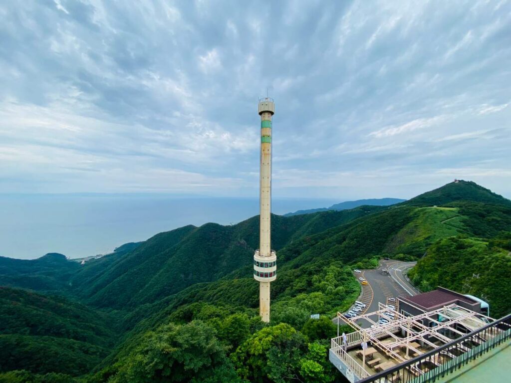 弥彦山_山頂からの景色